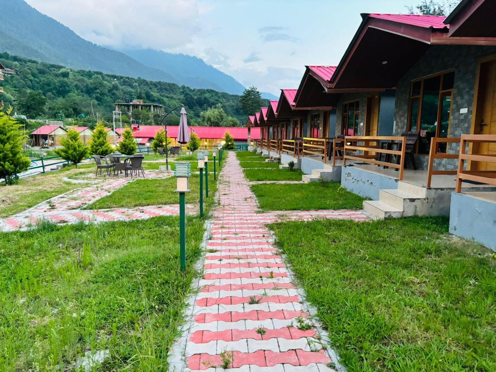 Shivalaya Retreat - A River Side Resort — Photos 3